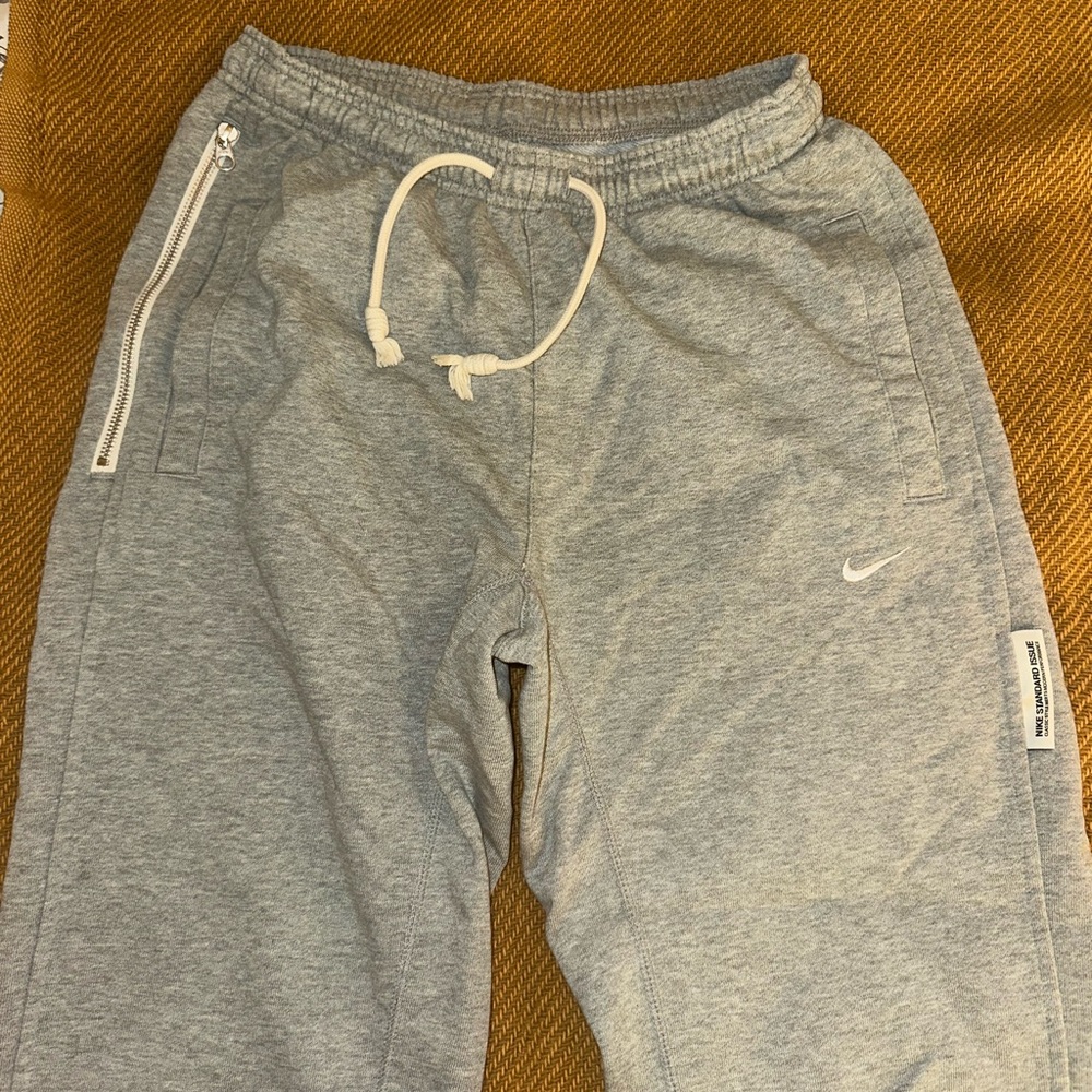 Nike Men’s Light Gray Sweatpants